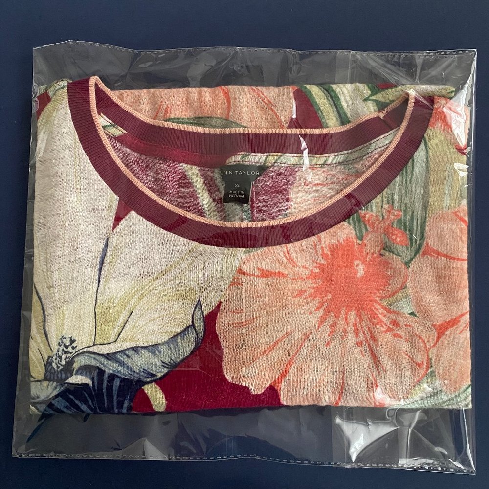 Ann Taylor Linen Knit Tropical Top NEW - Picture 11 of 12